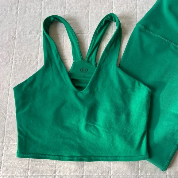 ALO Yoga Green Activewear Top & Leggings Set - Picture 2 of 5